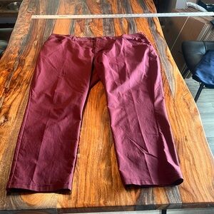 Men’s Public Rec maroon golf/business casual pants. 44x30